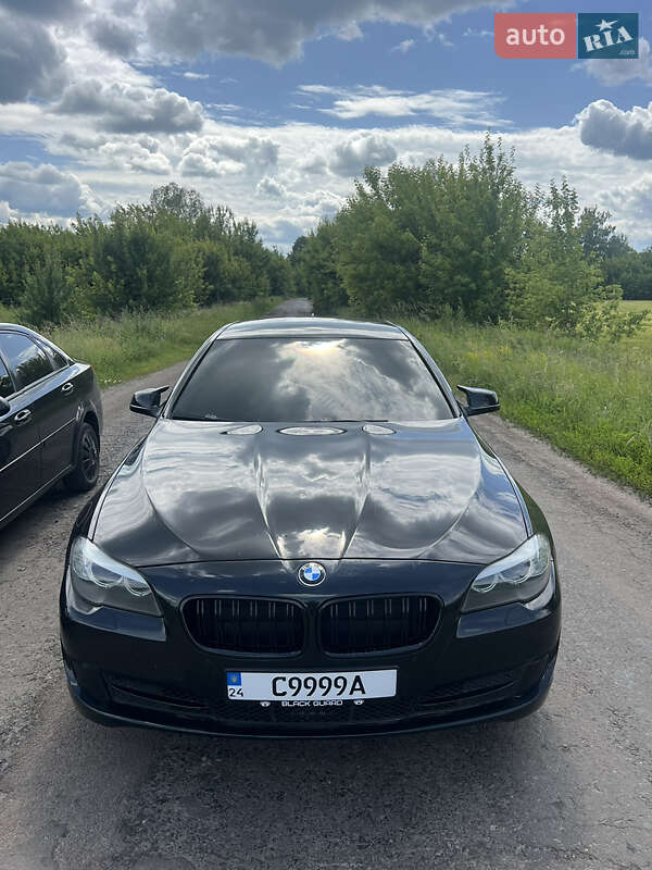 Седан BMW 5 Series 2010 в Черкассах