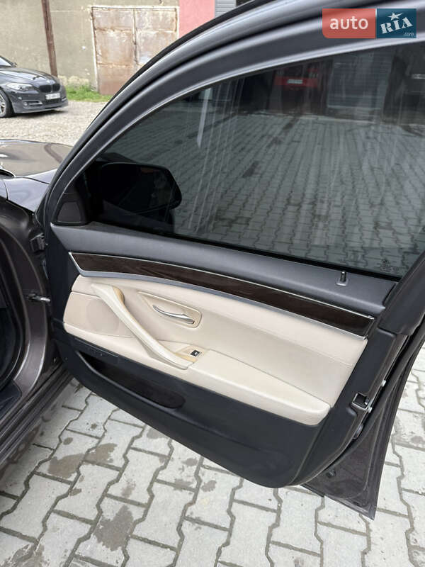 Универсал BMW 5 Series 2013 в Черновцах фото 24 Универсал BMW 5 Series 2013 в Черновцах