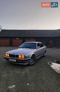 Седан BMW 5 Series 1991 в Тячеве