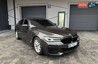 Седан BMW 5 Series 2017 в Ровно