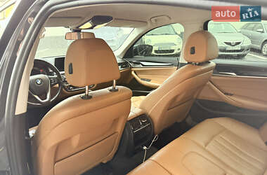 Седан BMW 5 Series 2017 в 