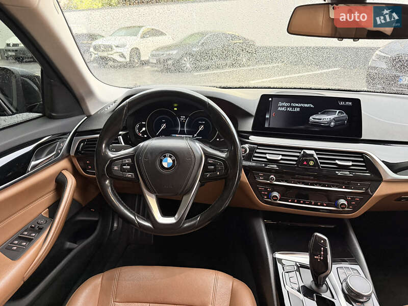 Седан BMW 5 Series 2017 в Ровно