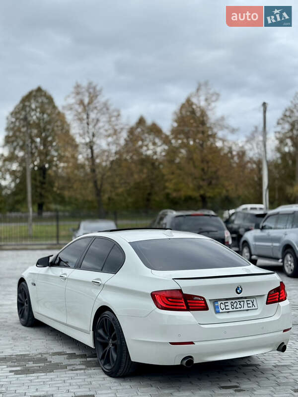 Седан BMW 5 Series 2012 в Черновцах