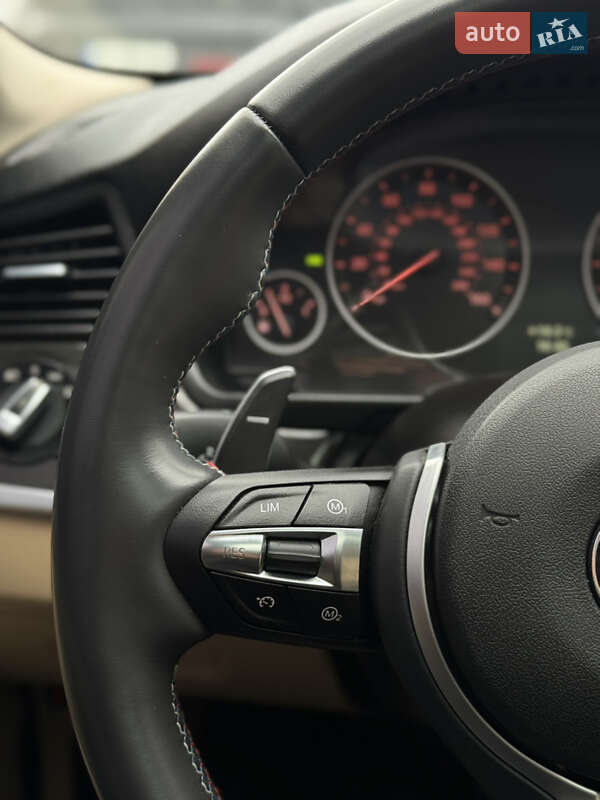 Седан BMW 5 Series 2012 в Черновцах