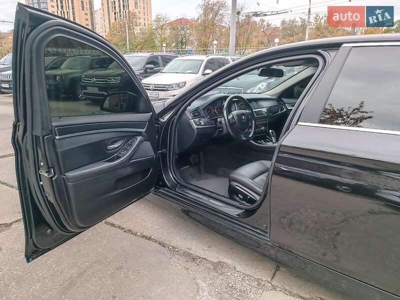 Седан BMW 5 Series 2016 в Харькове