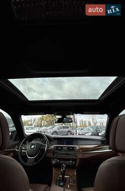 Седан BMW 5 Series 2012 в 