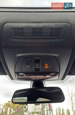 Седан BMW 5 Series 2012 в 