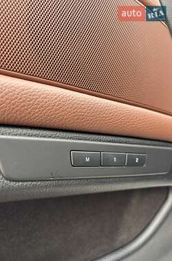Седан BMW 5 Series 2012 в 