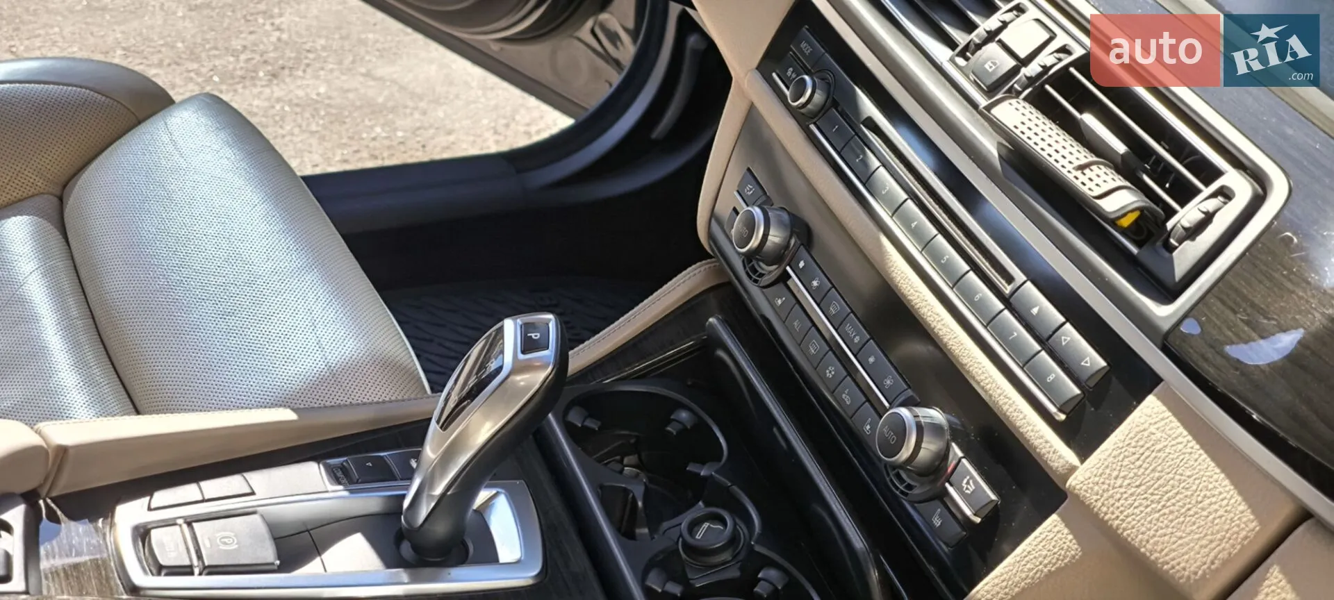 2010 BMW 5er - мініатюра 33
