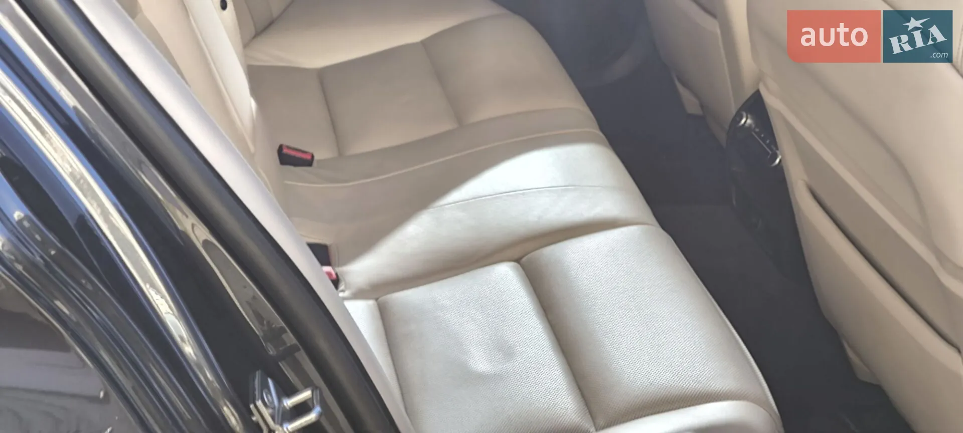 2010 BMW 5er - мініатюра 35