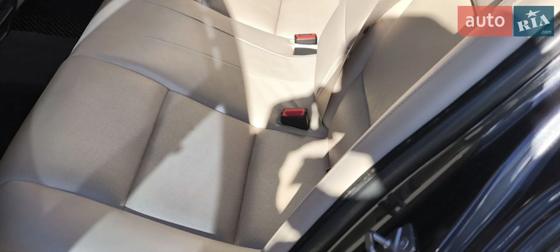 2010 BMW 5er - мініатюра 39