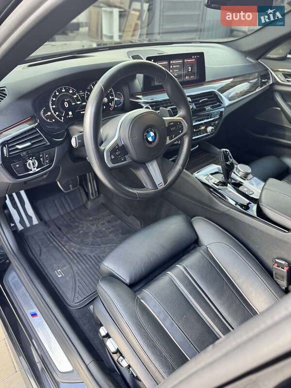 Седан BMW 5 Series 2018 в Дніпрі