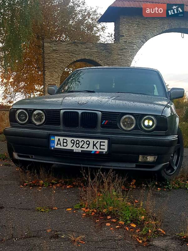 Седан BMW 5 Series 1990 в Сокирянах