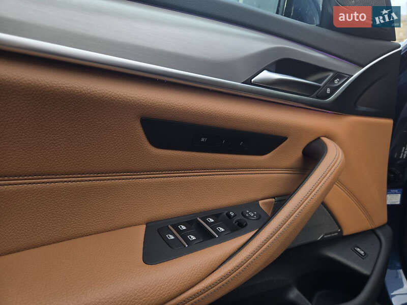 Седан BMW 5 Series 2021 в Киеве