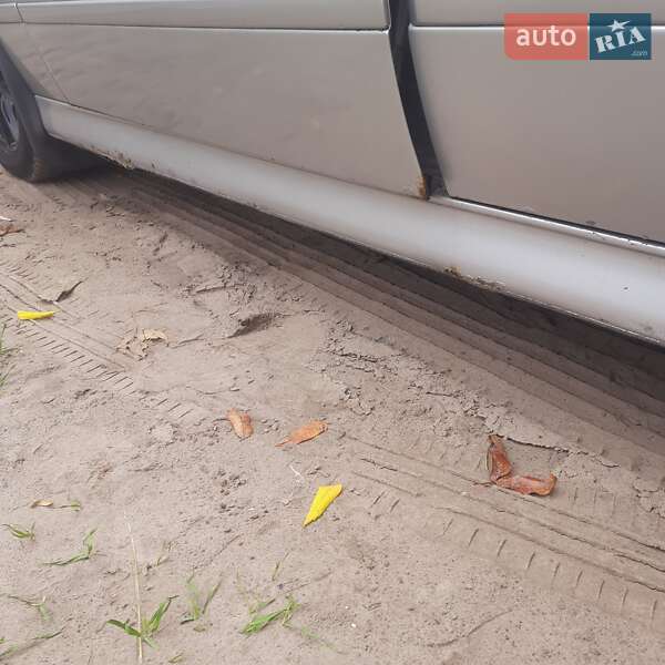 Седан BMW 5 Series 1999 в Горішніх Плавнях