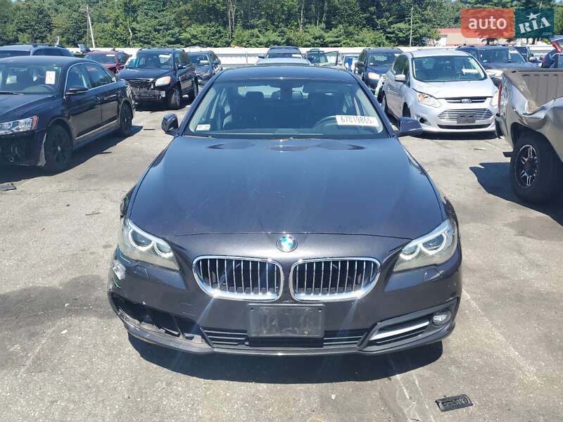 Седан BMW 5 Series 2016 в Львове