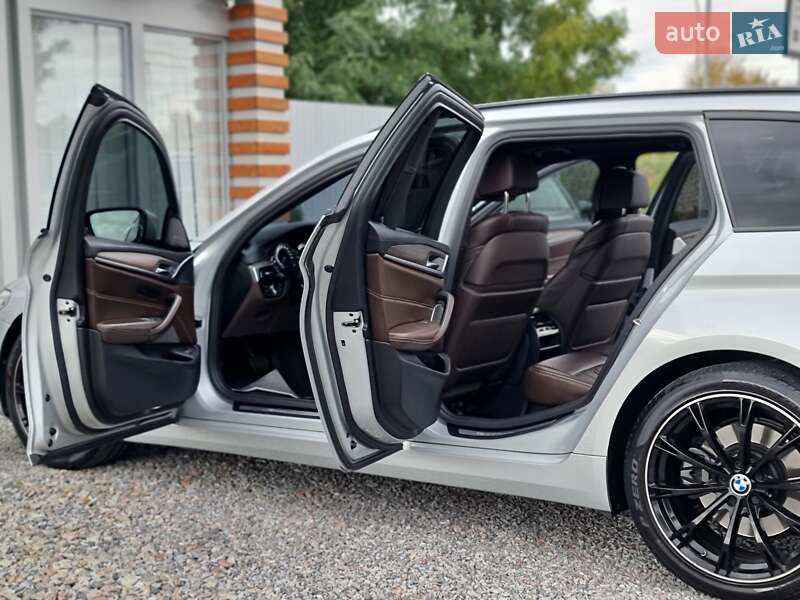 Универсал BMW 5 Series 2018 в Киеве