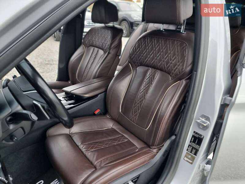 Универсал BMW 5 Series 2018 в Киеве