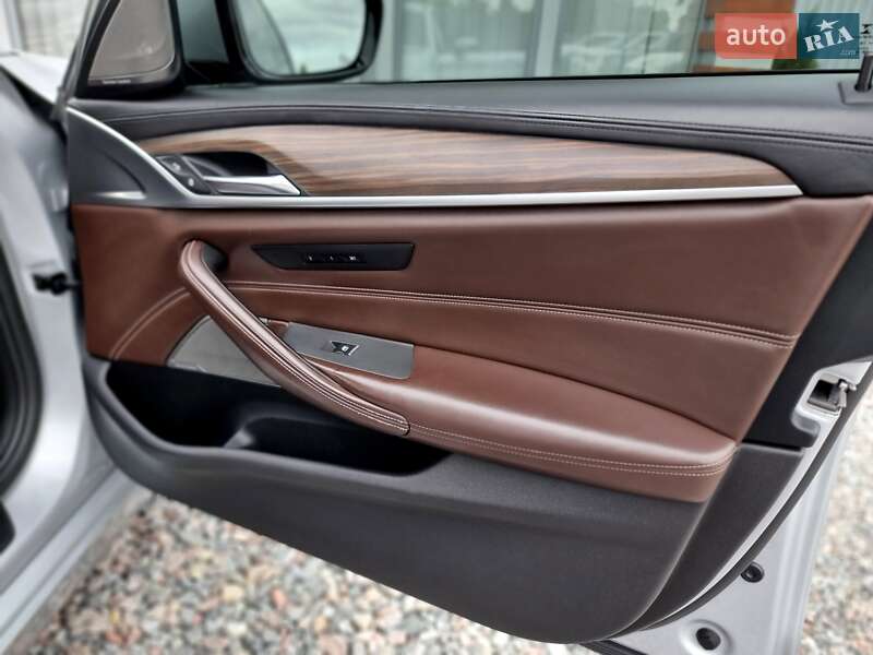 Универсал BMW 5 Series 2018 в Киеве