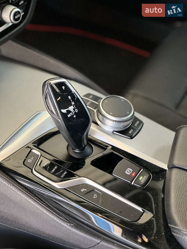 Седан BMW 5 Series 2017 в Миколаєві