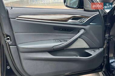 Седан BMW 5 Series 2021 в 