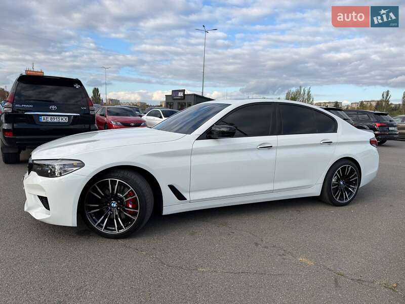 Седан BMW 5 Series 2017 в Кривом Роге