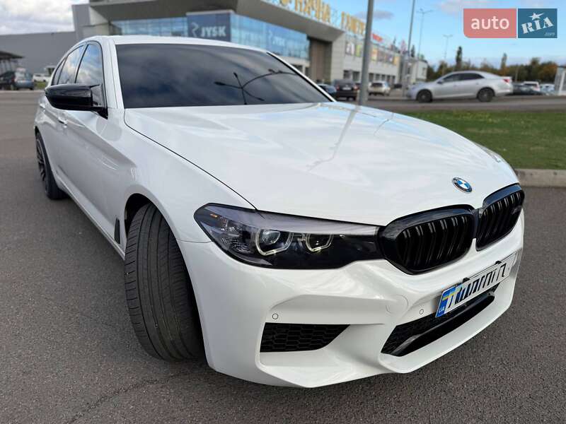 Седан BMW 5 Series 2017 в Кривом Роге