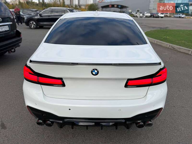 Седан BMW 5 Series 2017 в Кривом Роге