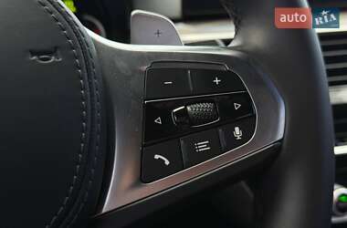 Седан BMW 5 Series 2017 в 