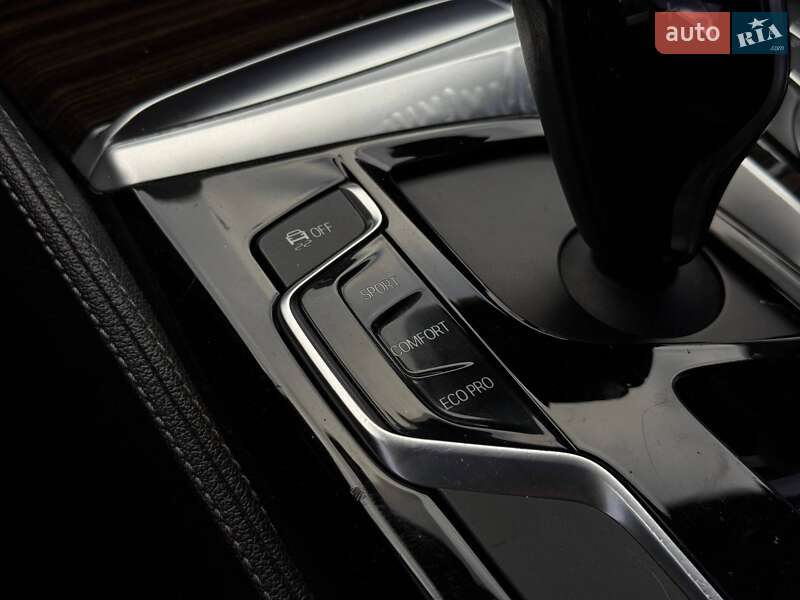 Седан BMW 5 Series 2017 в Кривом Роге