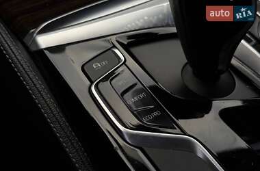 Седан BMW 5 Series 2017 в 