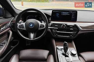 Седан BMW 5 Series 2021 в 