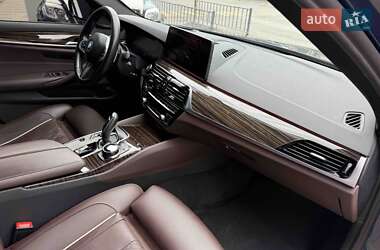Седан BMW 5 Series 2021 в 