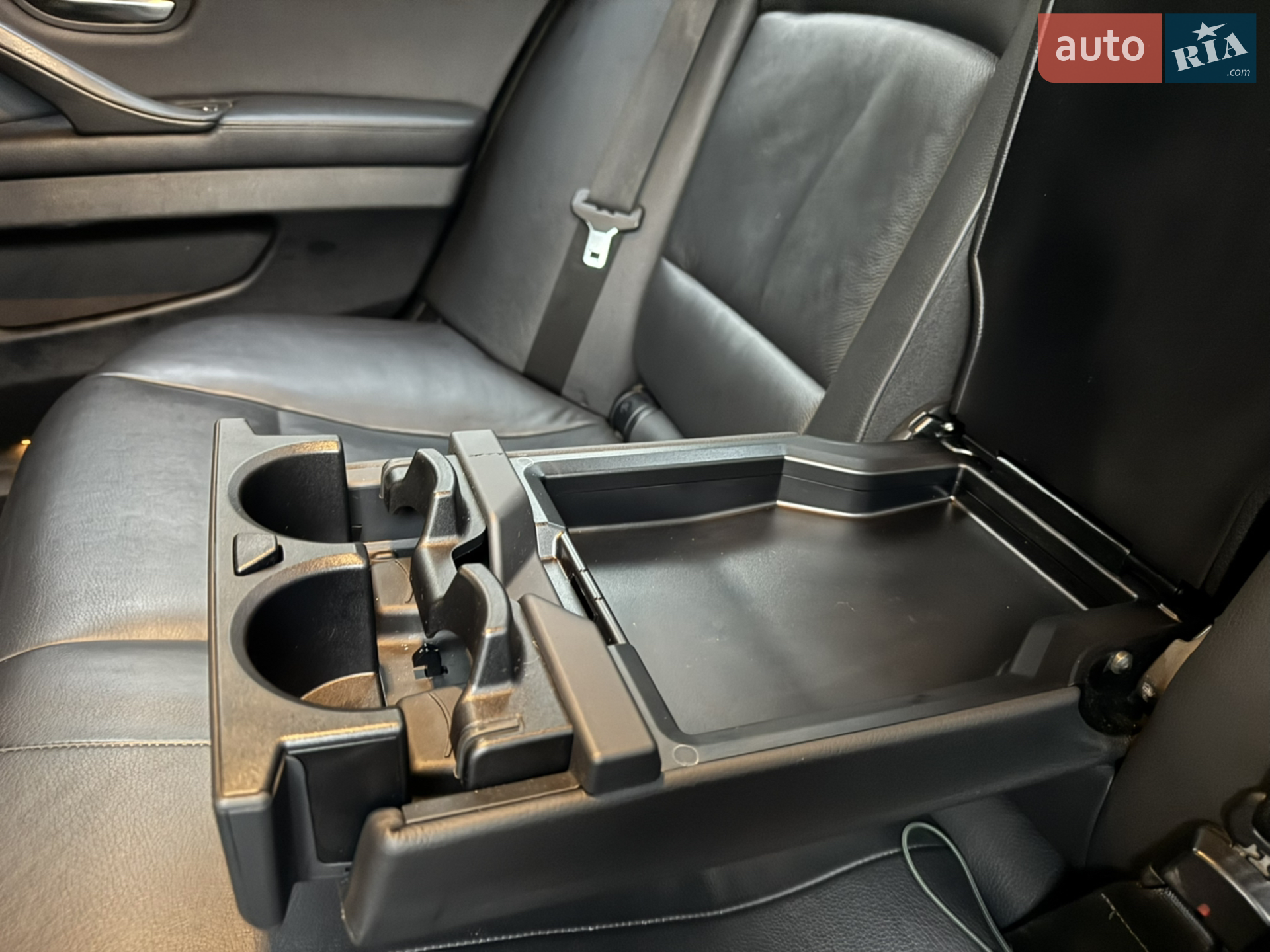 2011 BMW 5er - мініатюра 23