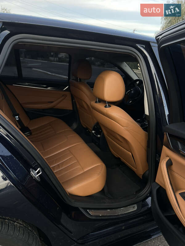 Універсал BMW 5 Series 2018 в Києві фото 39 Універсал BMW 5 Series 2018 в Києві