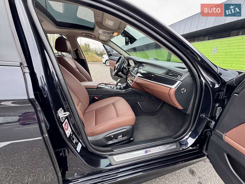 Седан BMW 5 Series 2015 в Киеве