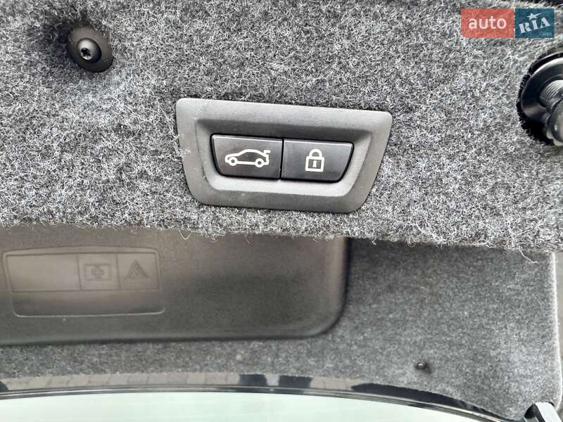 Седан BMW 5 Series 2015 в Киеве