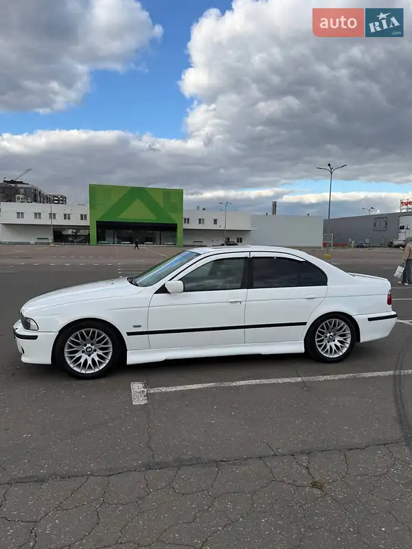 BMW 5 Series 2003