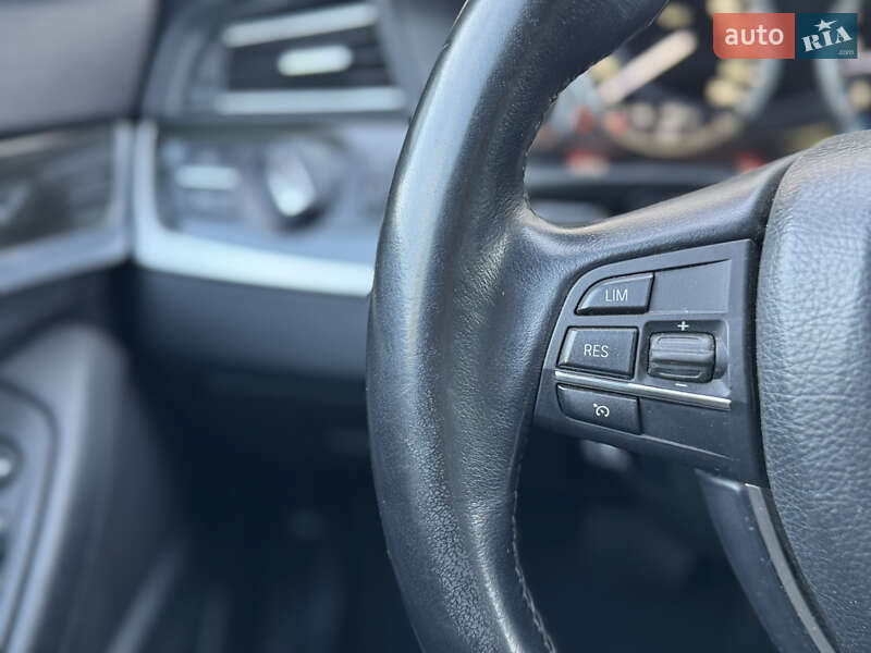 Седан BMW 5 Series 2014 в Сарнах