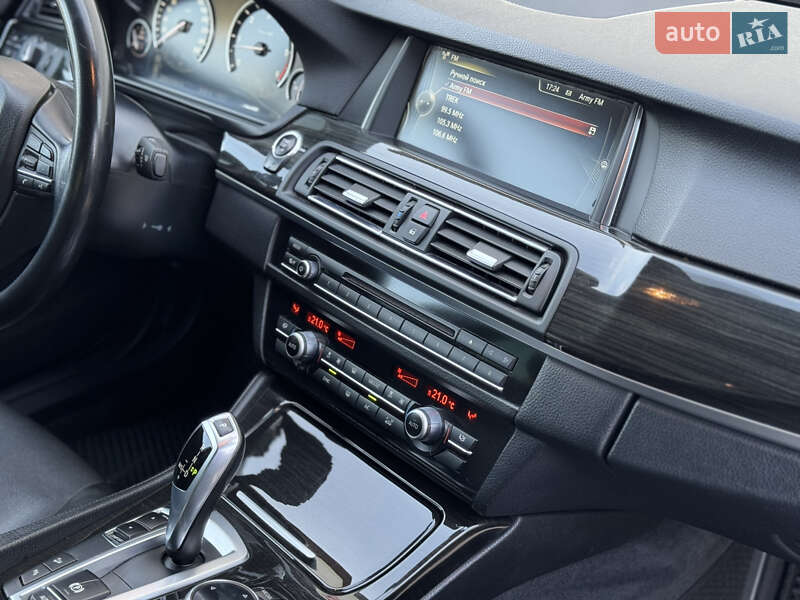 Седан BMW 5 Series 2014 в Сарнах