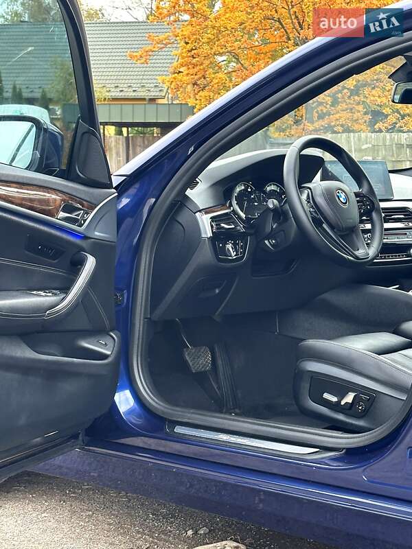 Седан BMW 5 Series 2017 в Дніпрі