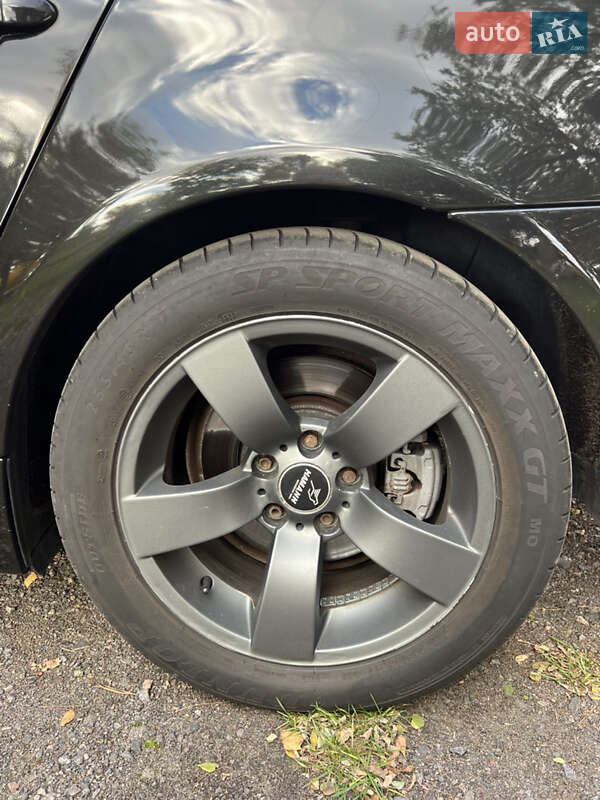 Седан BMW 5 Series 2003 в Ровно
