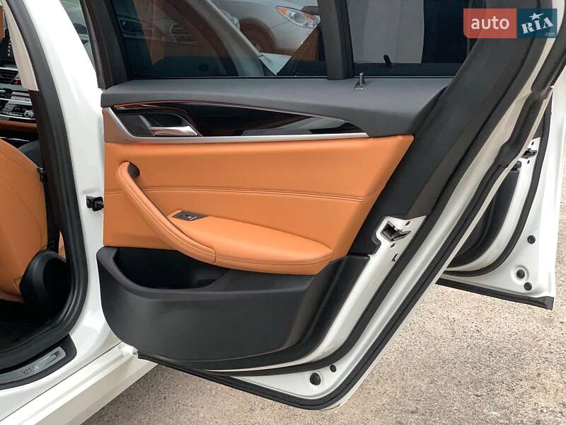 Седан BMW 5 Series 2017 в Виннице фото 18 Седан BMW 5 Series 2017 в Виннице