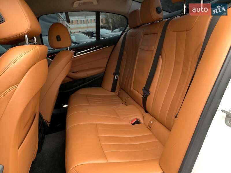 Седан BMW 5 Series 2017 в Виннице фото 33 Седан BMW 5 Series 2017 в Виннице