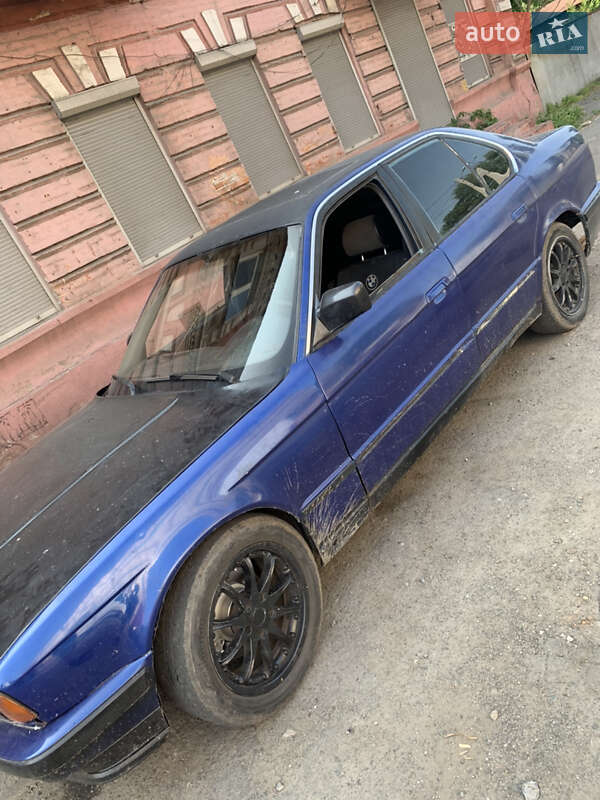 Седан BMW 5 Series 1988 в Дніпрі