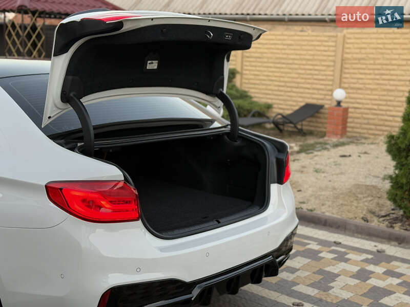 Седан BMW 5 Series 2017 в Миколаєві