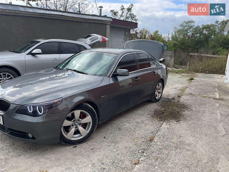 Седан BMW 5 Series 2005 в Каменец-Подольском