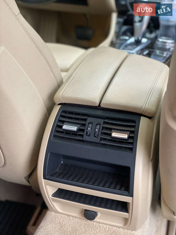 Седан BMW 5 Series 2014 в Тернополе