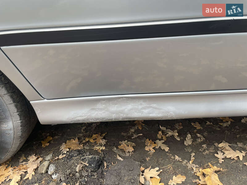Седан BMW 5 Series 1998 в Харкові