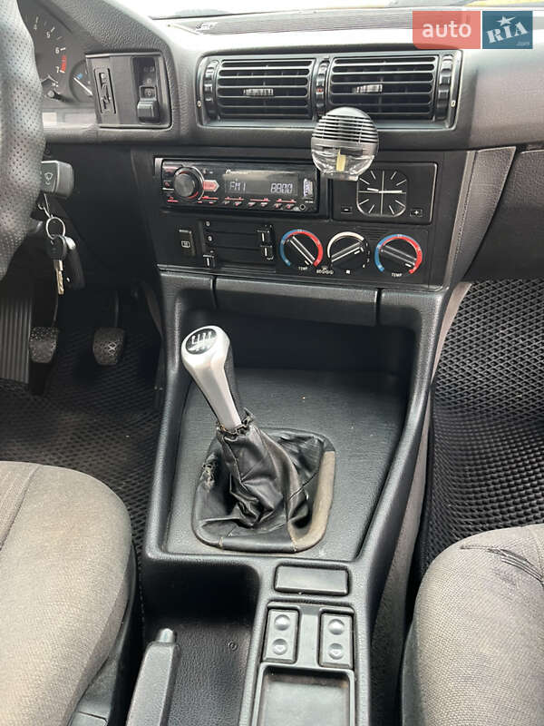 Седан BMW 5 Series 1989 в Рівному фото 9 Седан BMW 5 Series 1989 в Рівному